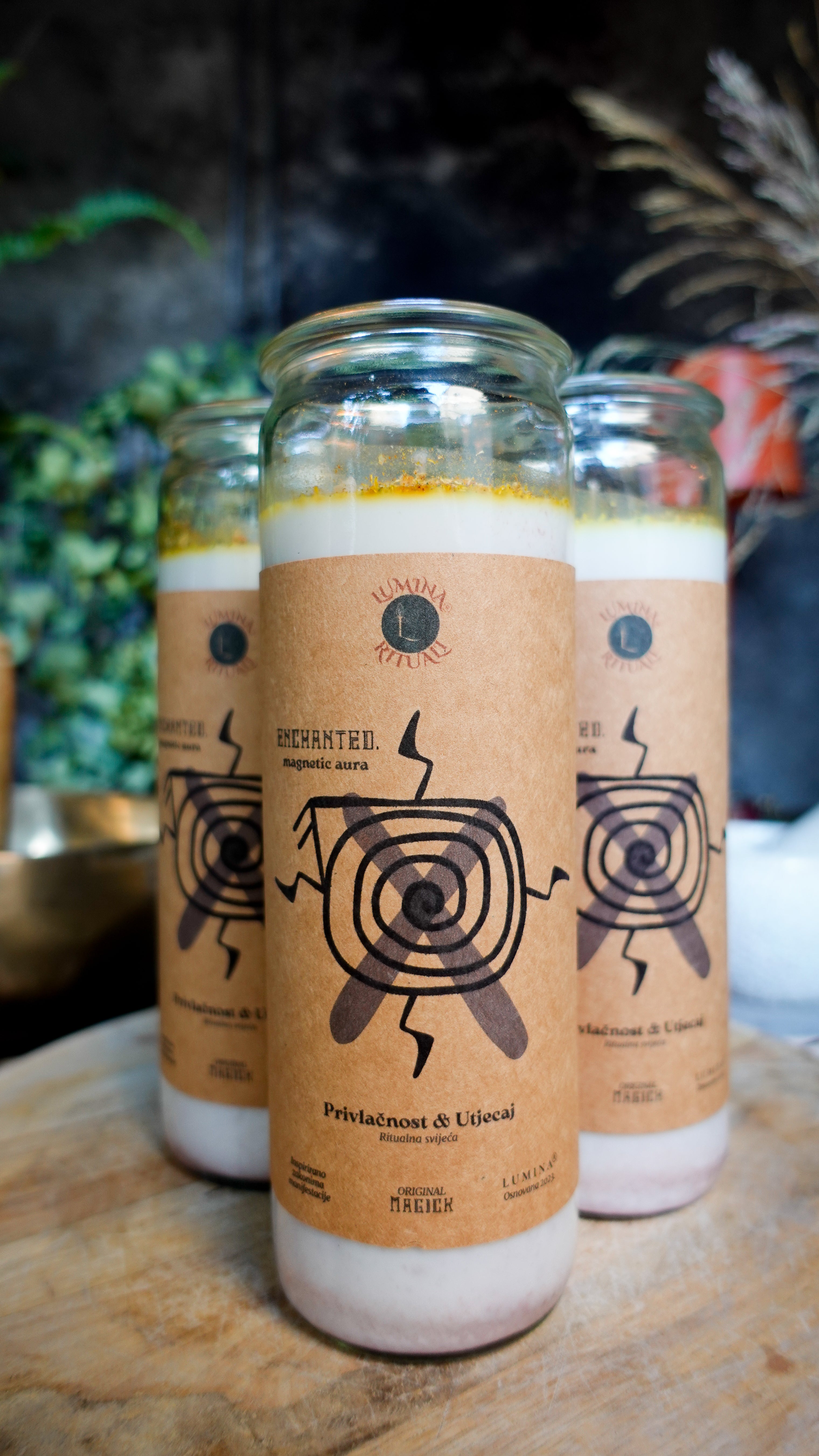 ENCHANTED. Privlačnost & Utjecaj Ritualna Svijeća 450g