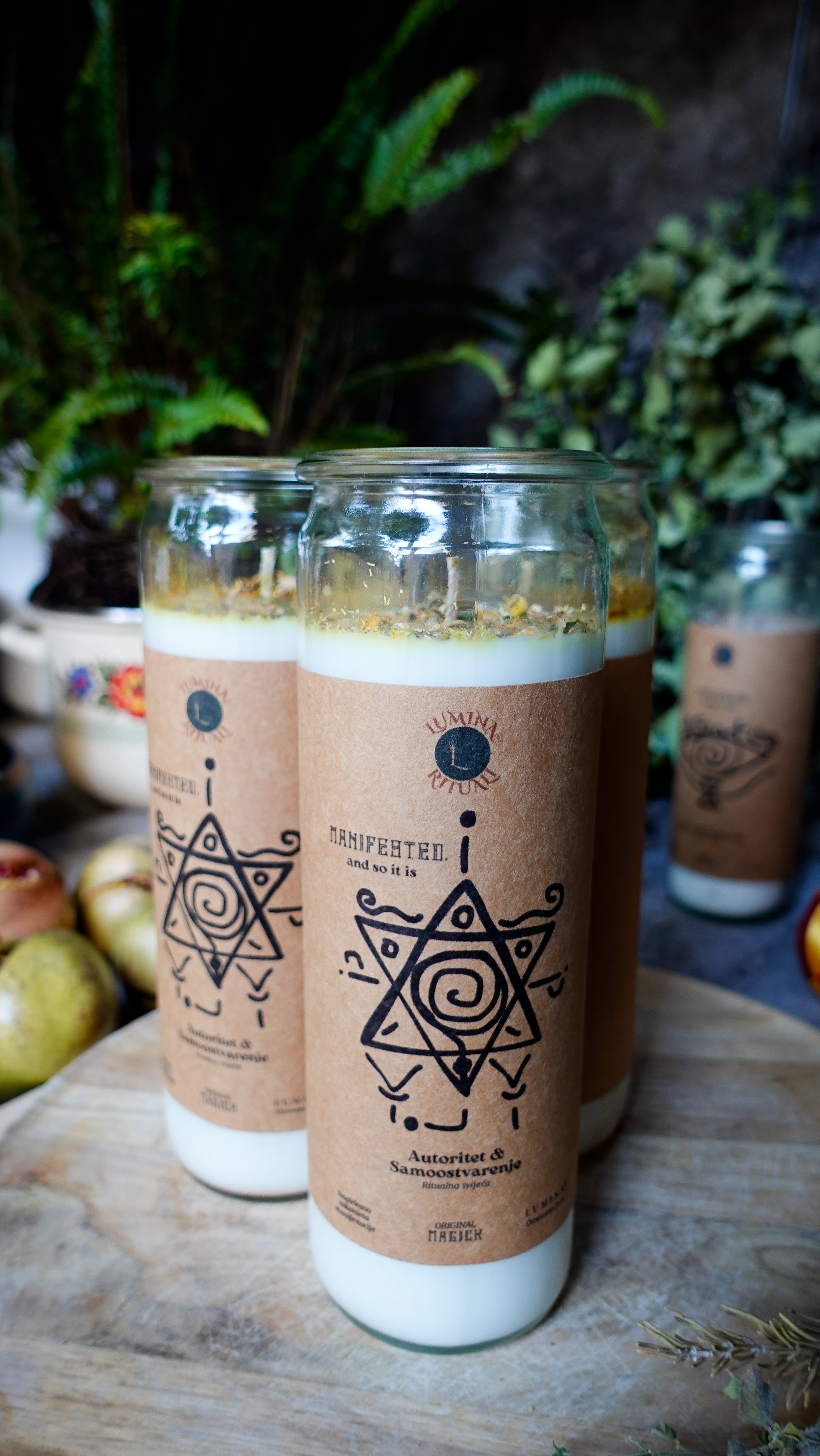 MANIFESTED. Autoritet & Samoostvarenje Ritualna Svijeća 450g